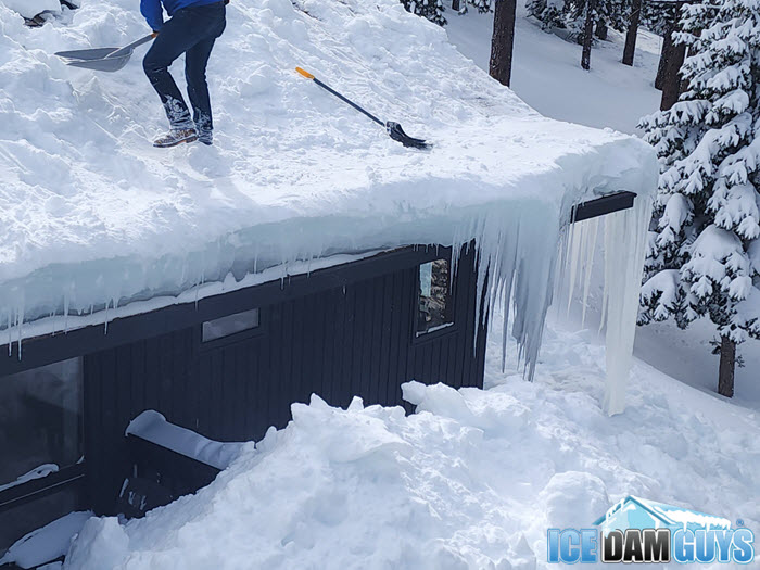 Removing roof snow before removing the ice dam - Reno NV, 2023
